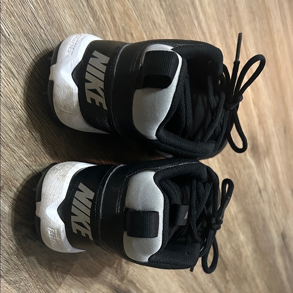 Nike Alpha Youth Football Cleats, 6Y - Picture 3 of 7